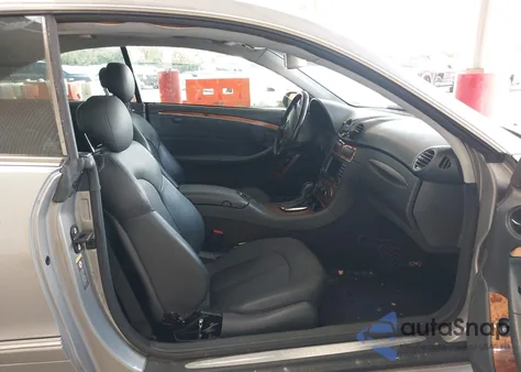 2005 Mercedes-Benz Clk 320 из США, поврежденный, VIN WDBTJ65J85F145093